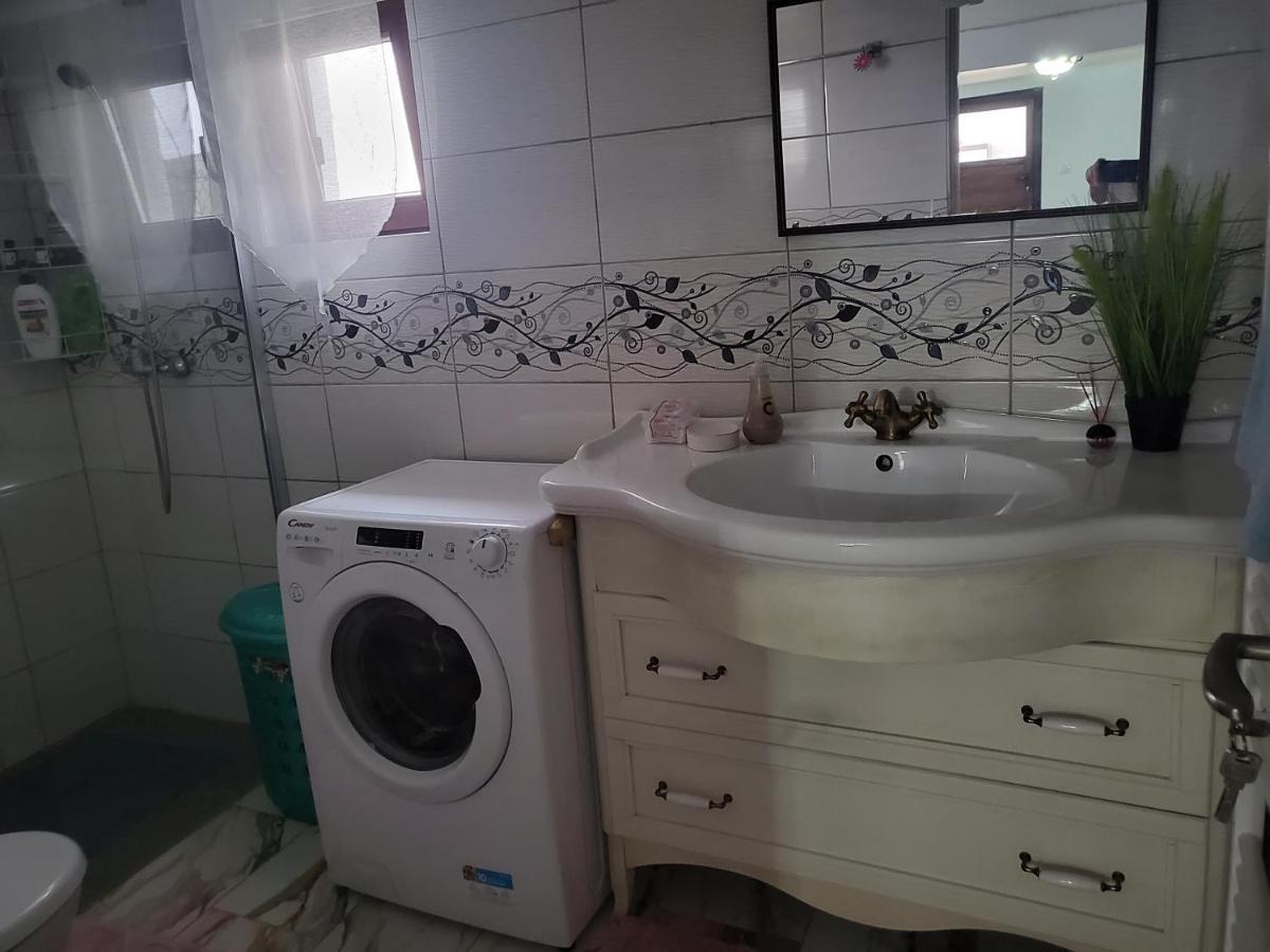 사투마레 Apartament Cu Terasa Si Gratar 아파트 외부 사진